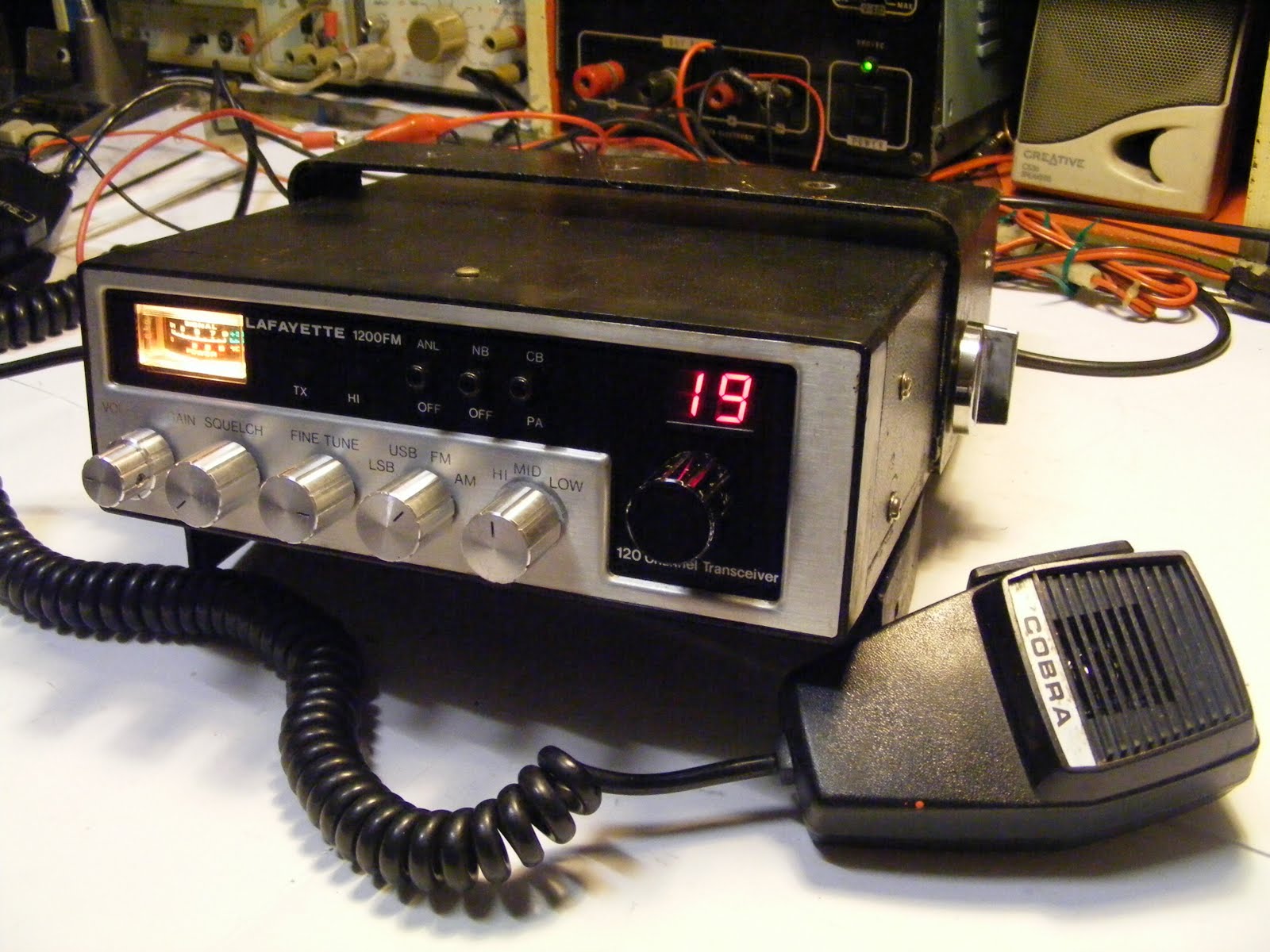 KOLEKSI CB LAFAYETTE 1200 FM