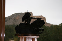 Crazy Horse model & mountain