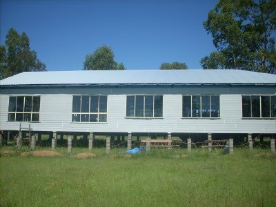 [ext+east+wall+cladding+done+2.jpg]