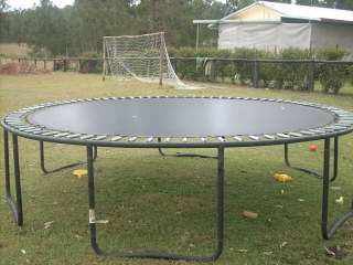 [playground+trampoline22.JPG]