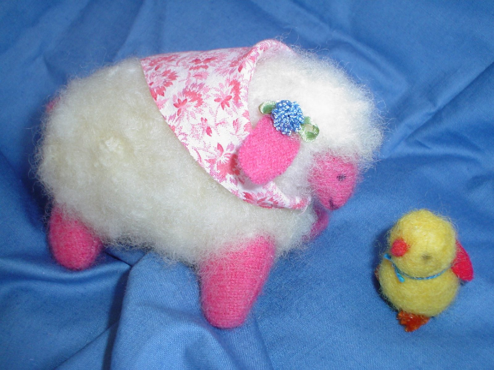 [PoseyPink+Meets+SuperPeep.JPG]