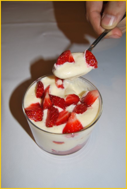 [Tiramisú+de+fresa+059+[640x480].jpg]