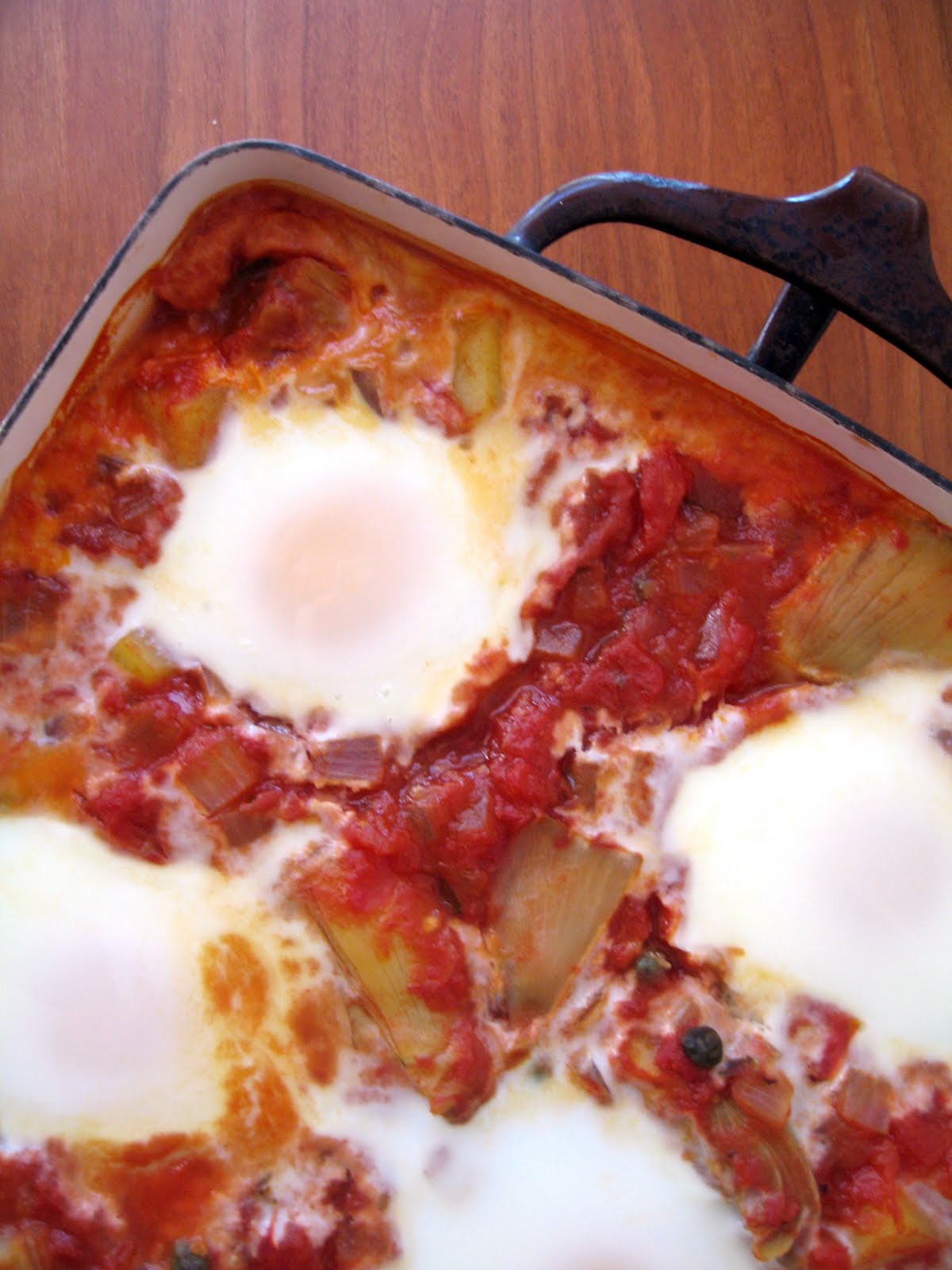 Apricosa Uova al Purgatorio (Eggs in Purgatory)