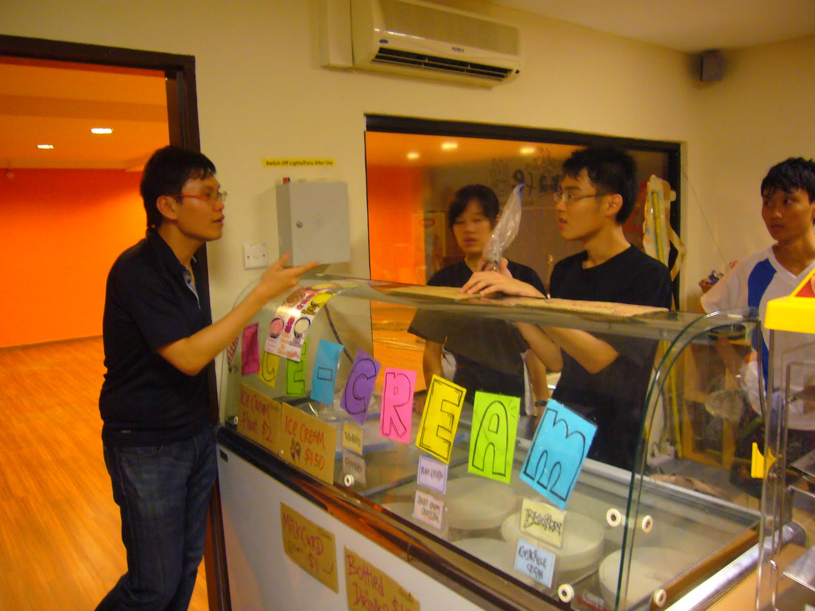 [P1110543.JPG]
