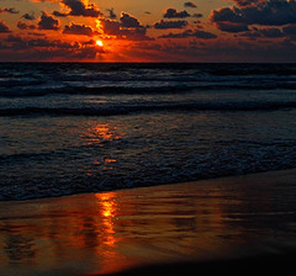 Eng Owendstemmung op dem Reenroe Beach