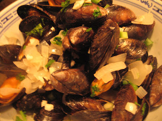 Fresh Irish Mussels Cooked in White Wine @ Whats for Dinner?