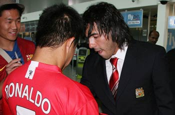 Tevez Signature