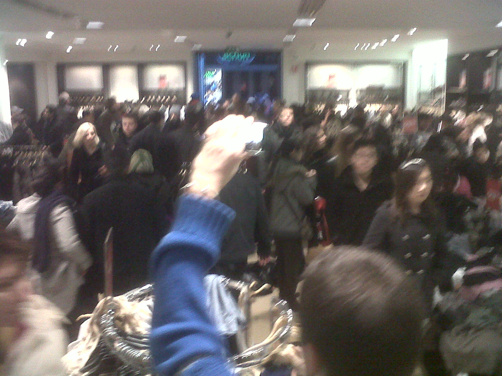 [=?utf-8?B?SU1HMDA0MzQtMjAwOTEyMjctMTUxNy5qcGc=?=-769723]