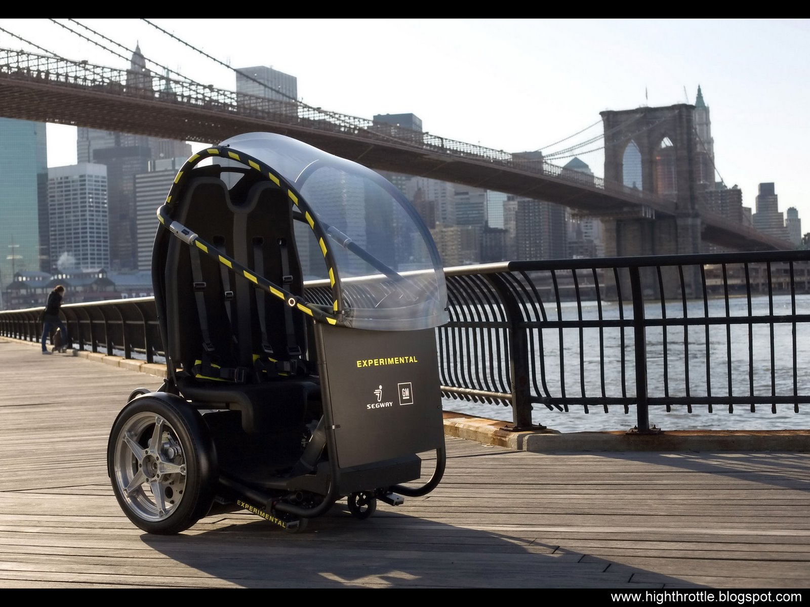 [2009-GM-and-Segway-Project-PUMA-Driving-in-New-York-5-1920x1440.jpg]