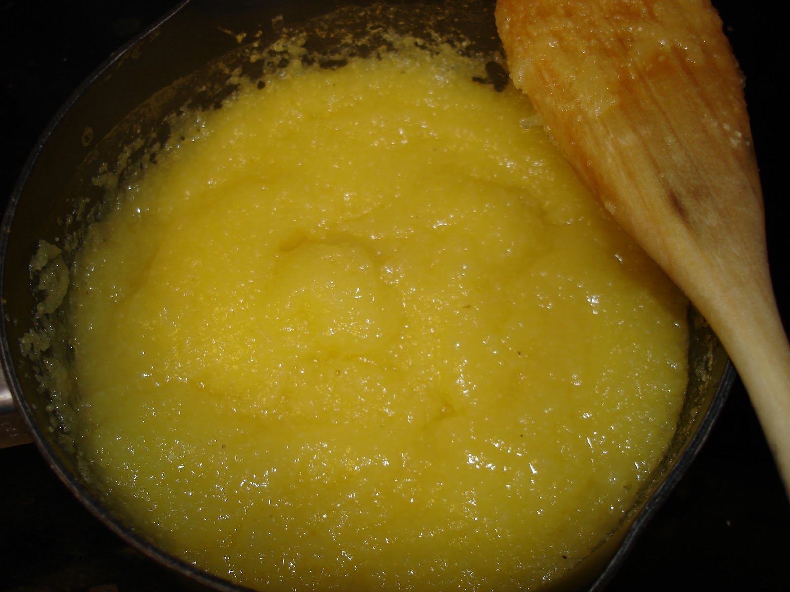 Polenta/Cornmeal mush (Mamaliga)