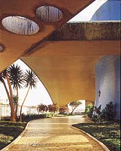 [edificio02.jpg]