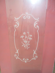 disegno sabbiatura cornice  con fiori centali