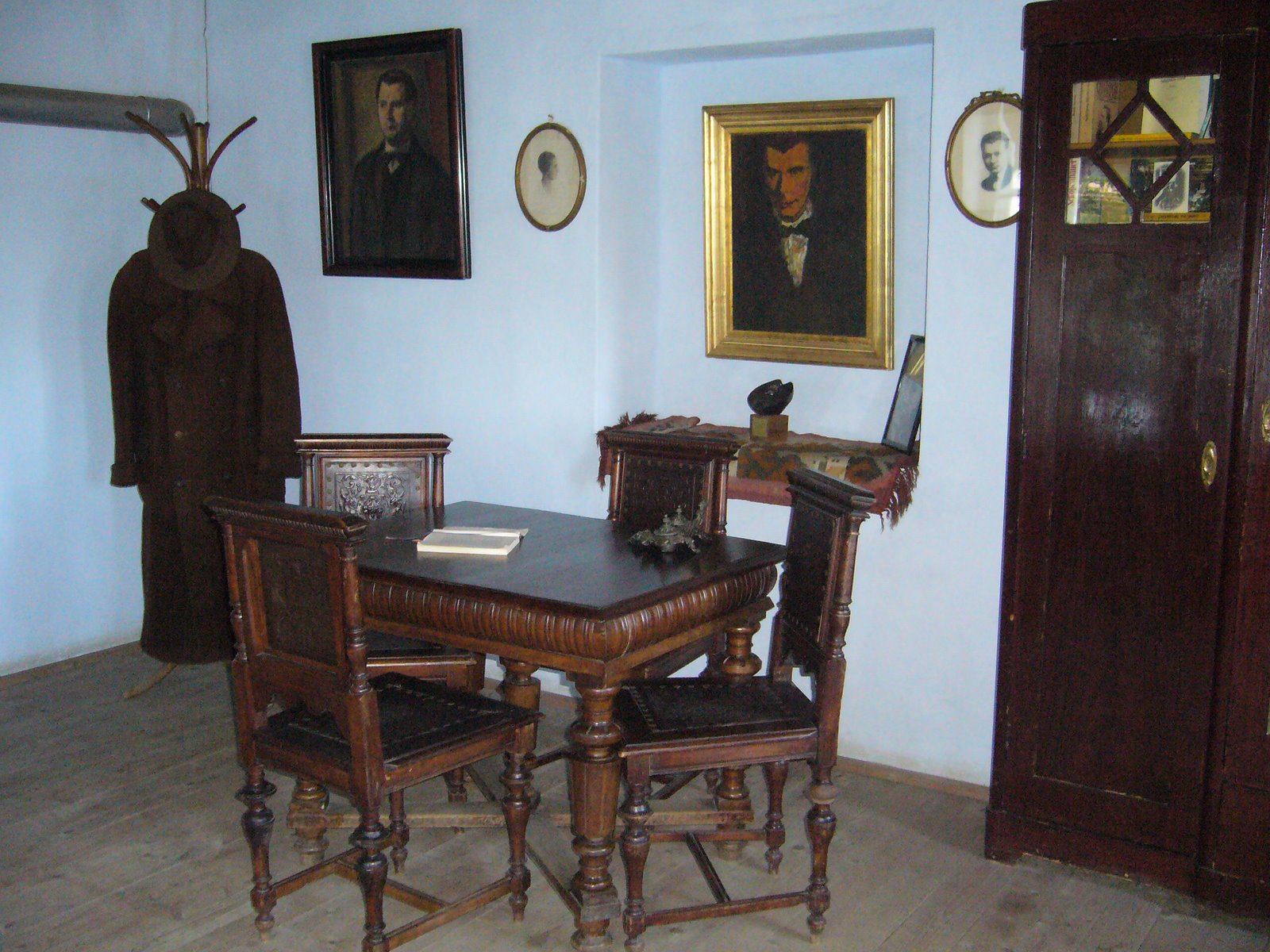 [P1090714.JPG]