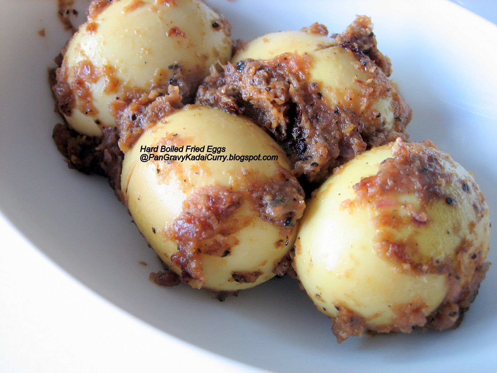 Pan Gravy Kadai Curry: Hard Boiled Fried Egg