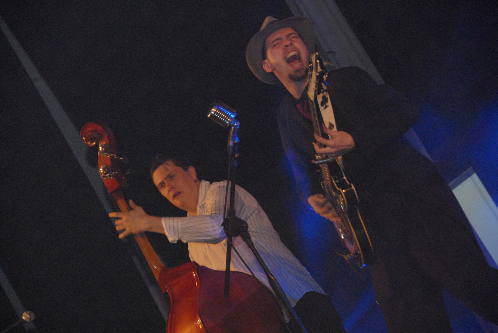 [JAZZ4.GIF]