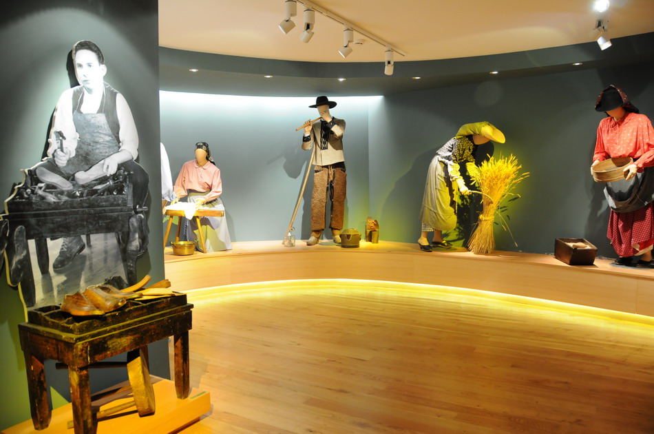 [AFA_2763.JPG]