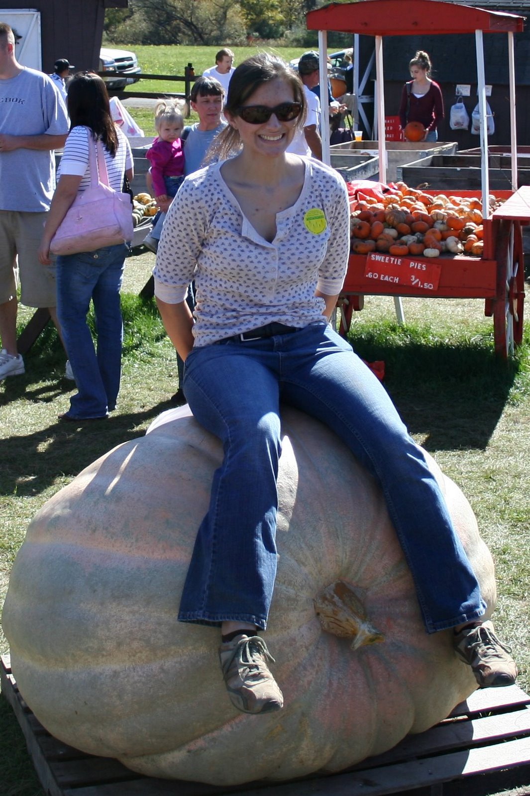 [pumpkinville+2008+064.JPG]