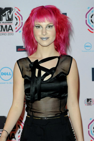 hayley williams hair 2010. Hayley Williams Pink Hair