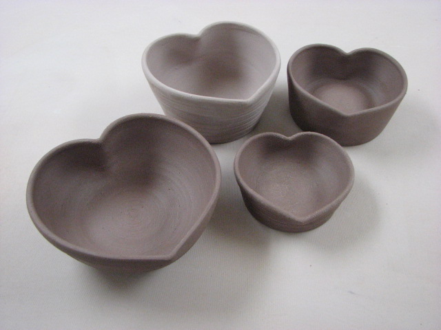 [heart+bowls.greenware.JPG]