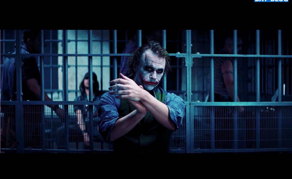 BAT - BLOG : BATMAN TOYS and COLLECTIBLES: Heath Ledger JOKER The Dark