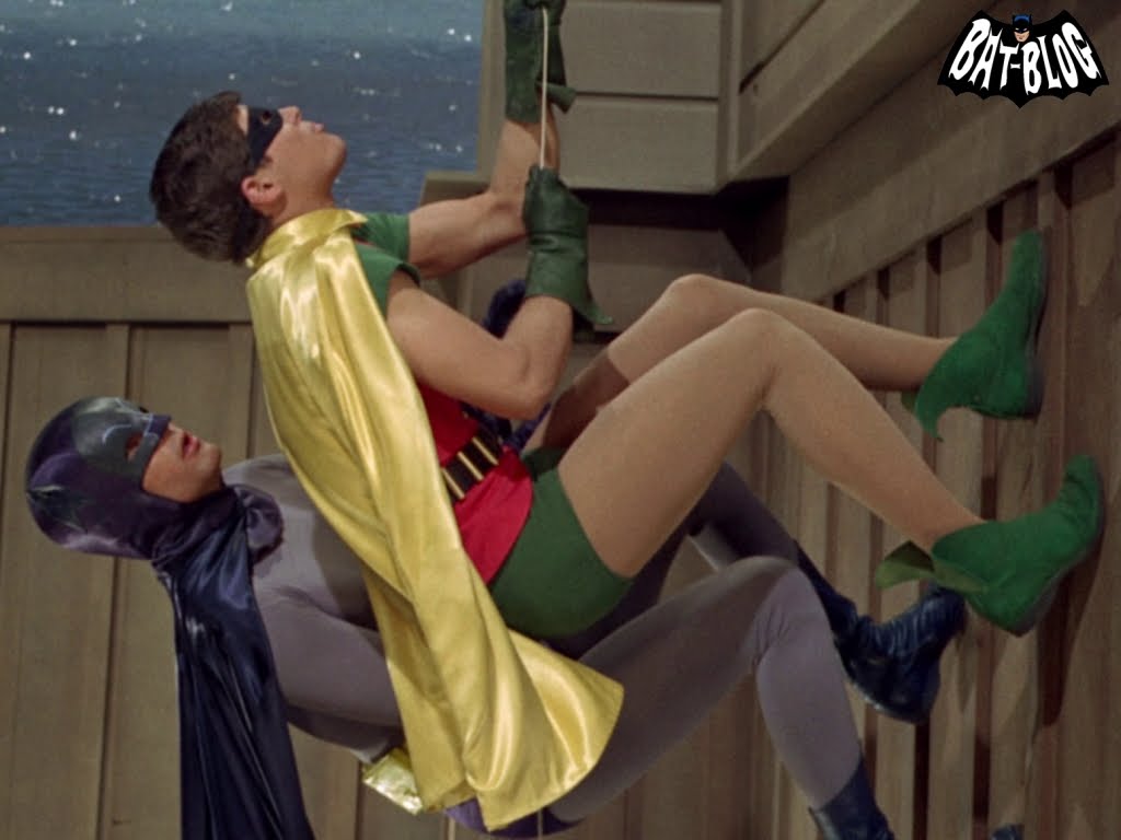 wallpaper-1966-batman-movie-climbing.jpg