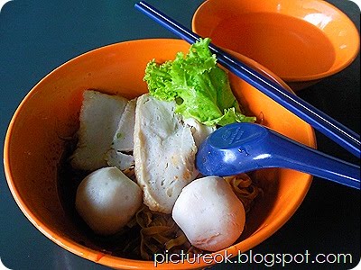 [Teochew+Fishball+Noodles_thumb[9].jpg]