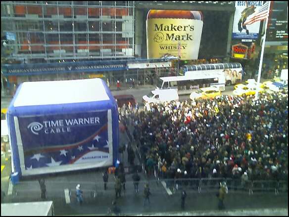 [Inauguration+(Times+Square)+pic+4.jpeg]