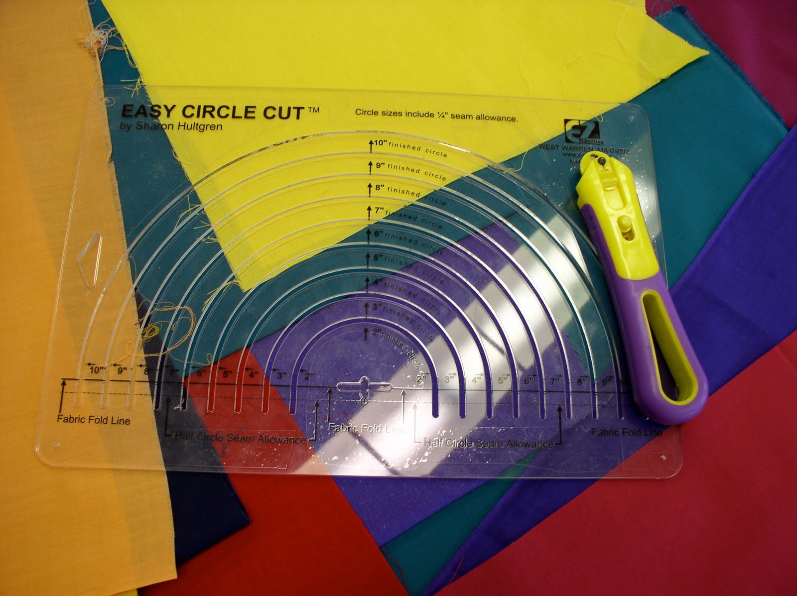[Circle+Ruler+&+Cutter.jpg]
