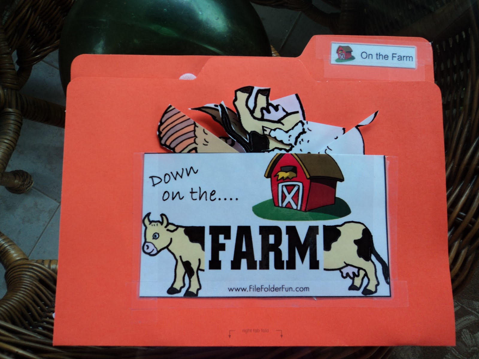 Early Learning with Marta, Eaton and Nathaniel File folder game