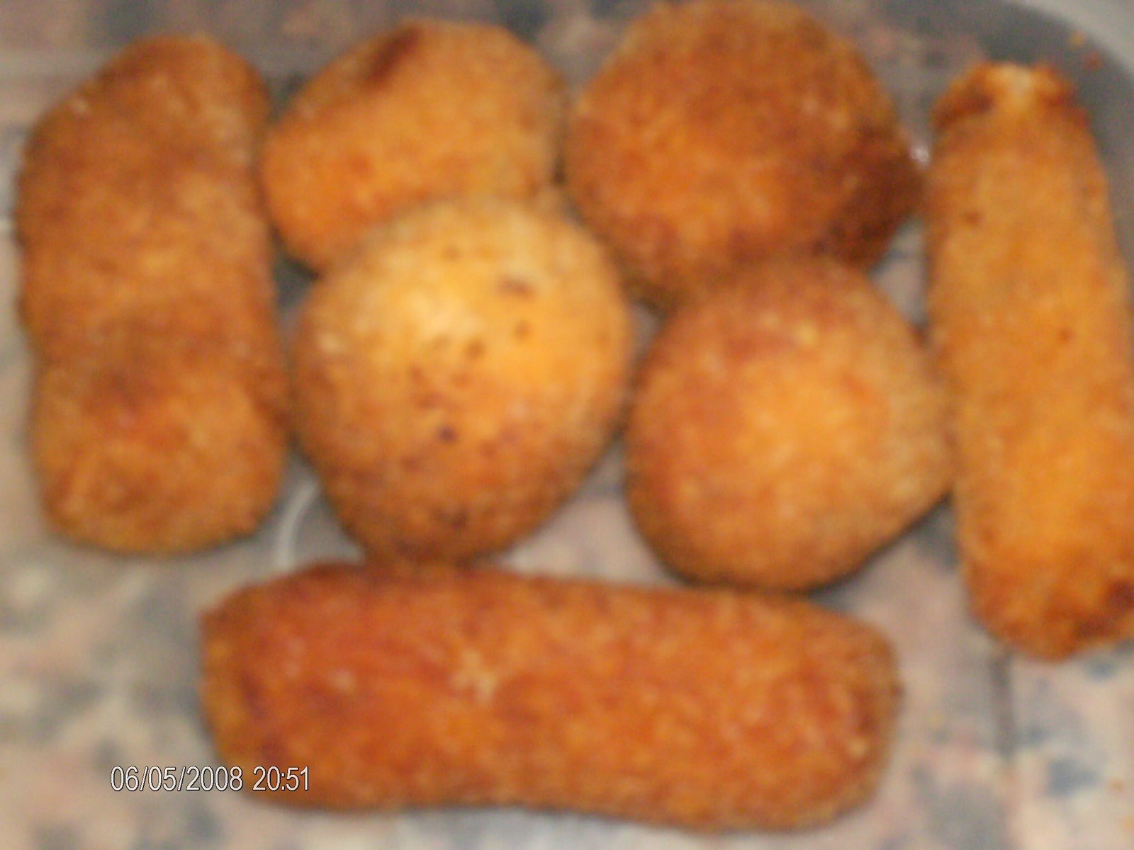 [croquetes++de+carne.JPG]
