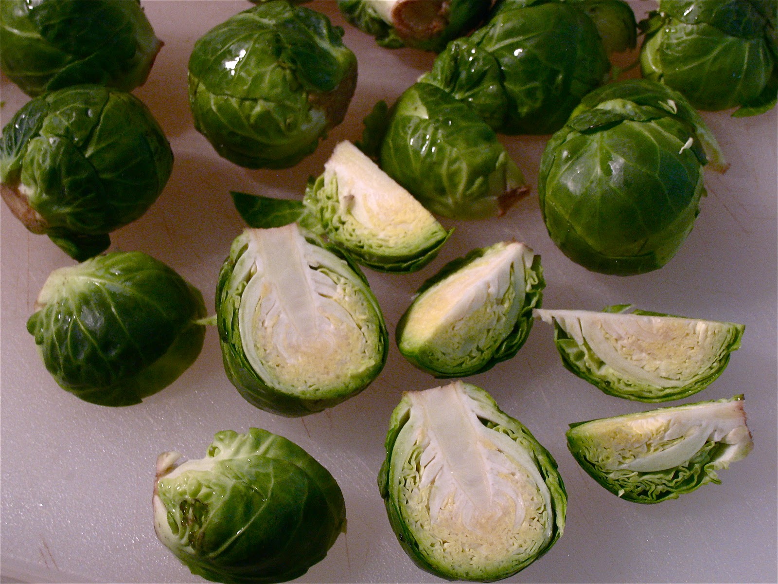 KITCHEN FIDDLER Roasted Brussels Sprouts With Bacon And Garlic