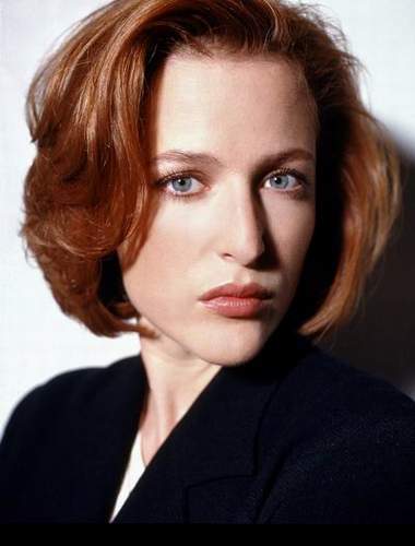 gillian anderson hot