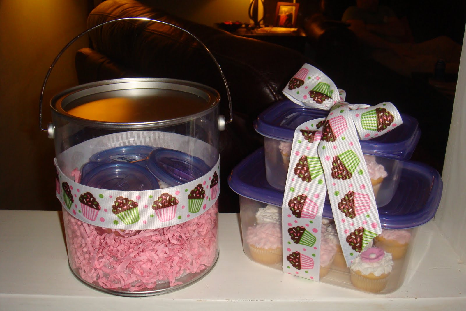 [Birthday+Cupcakes+for+Mary+Ann+011.jpg]