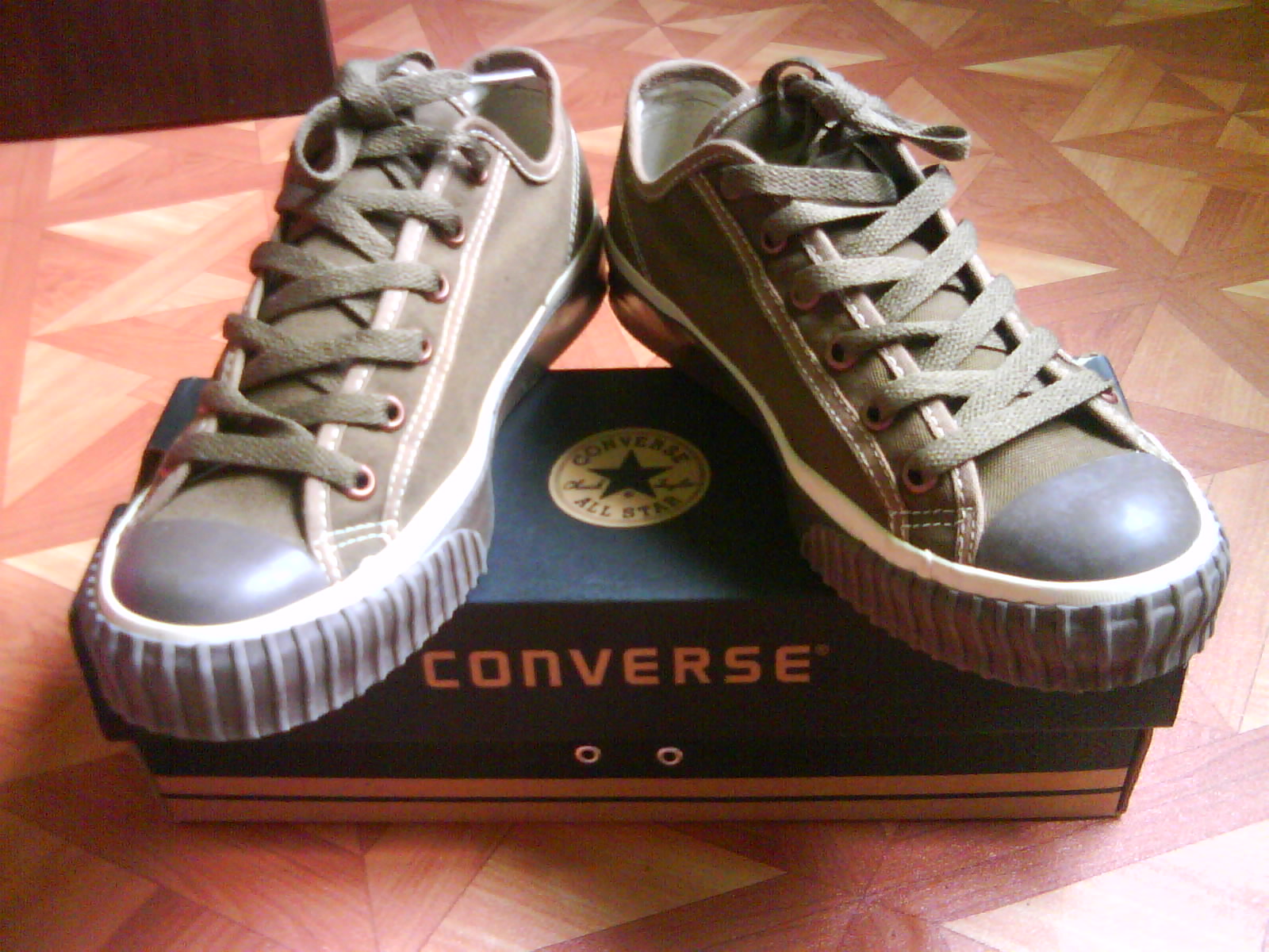 converse with padded heel