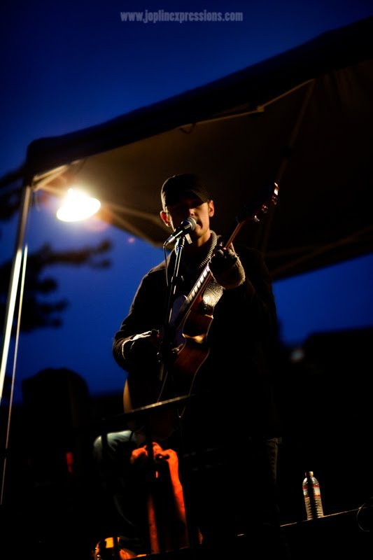 [0204+brwn09+bj.jpg]