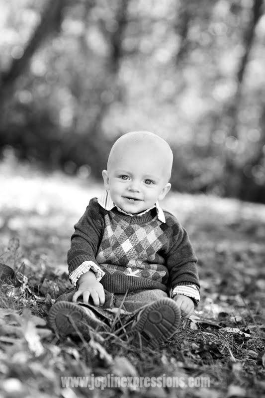 [1021+fllmni+bw.jpg]