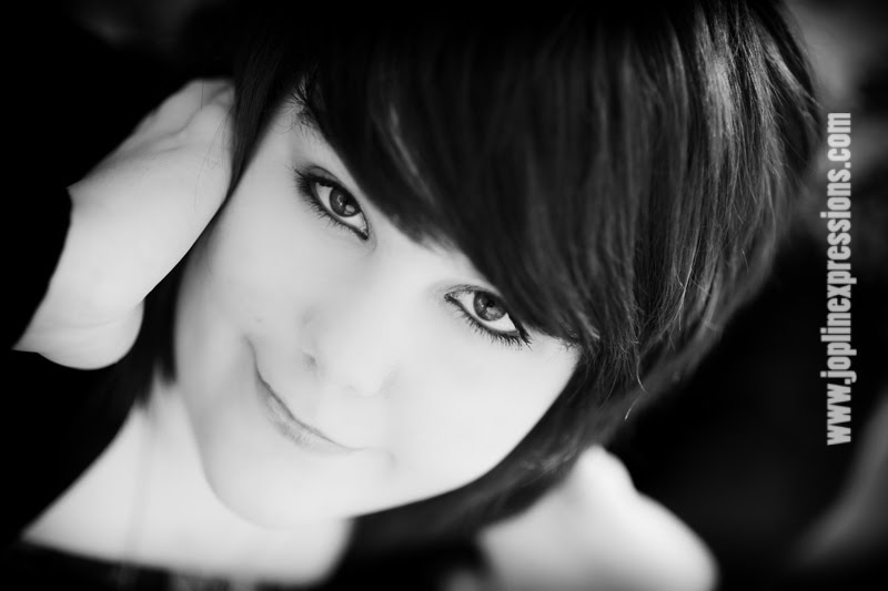 [0686+keckly+bw.jpg]