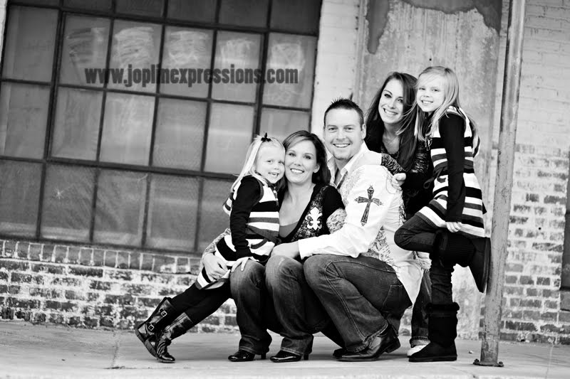 [0193+nuswndr+bw.jpg]