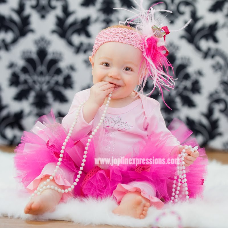 [0157+hkns1yr+CROP.jpg]