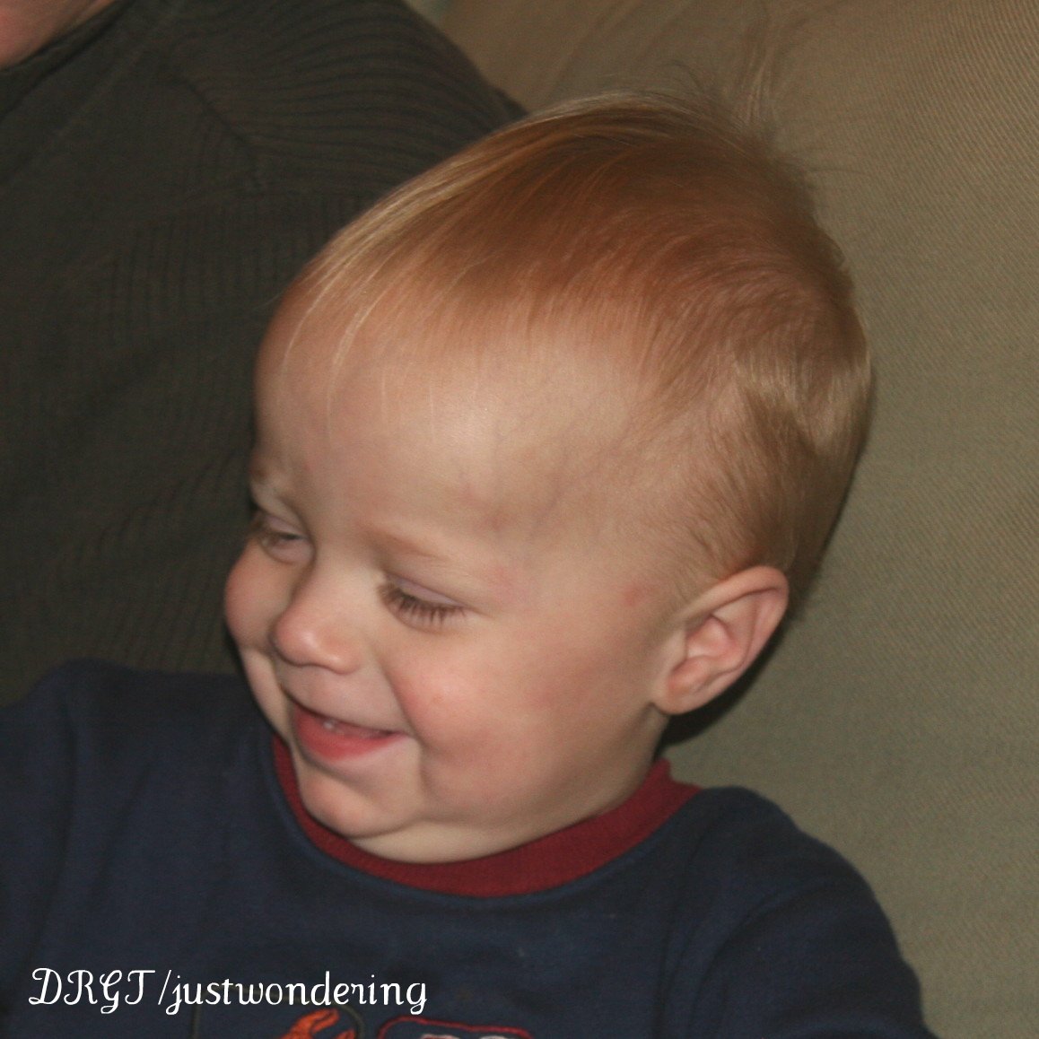 [griff+cropped+lighter.jpg]