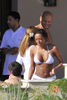 Melanie Brown Bikini Pictures