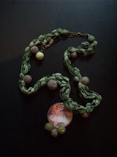 collares medallones de reproducciones de pinturas famosas