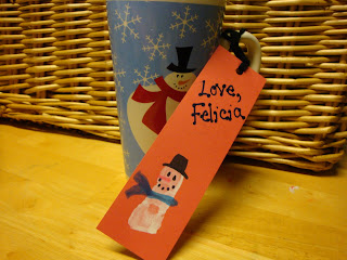 Moments of Mommyhood: Handmade Gift Tags or Bookmarks