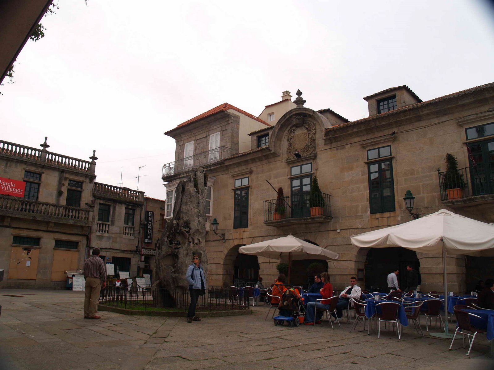 [P4190213.JPG]
