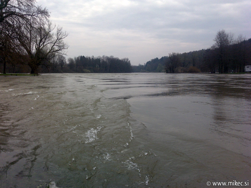 [reka-krka-poplave-april_3.jpg]