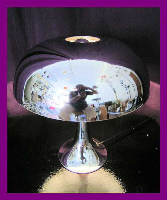 MUSHROOM TABLE LAMP - CIRCA 1970 - PRICE: SOLD