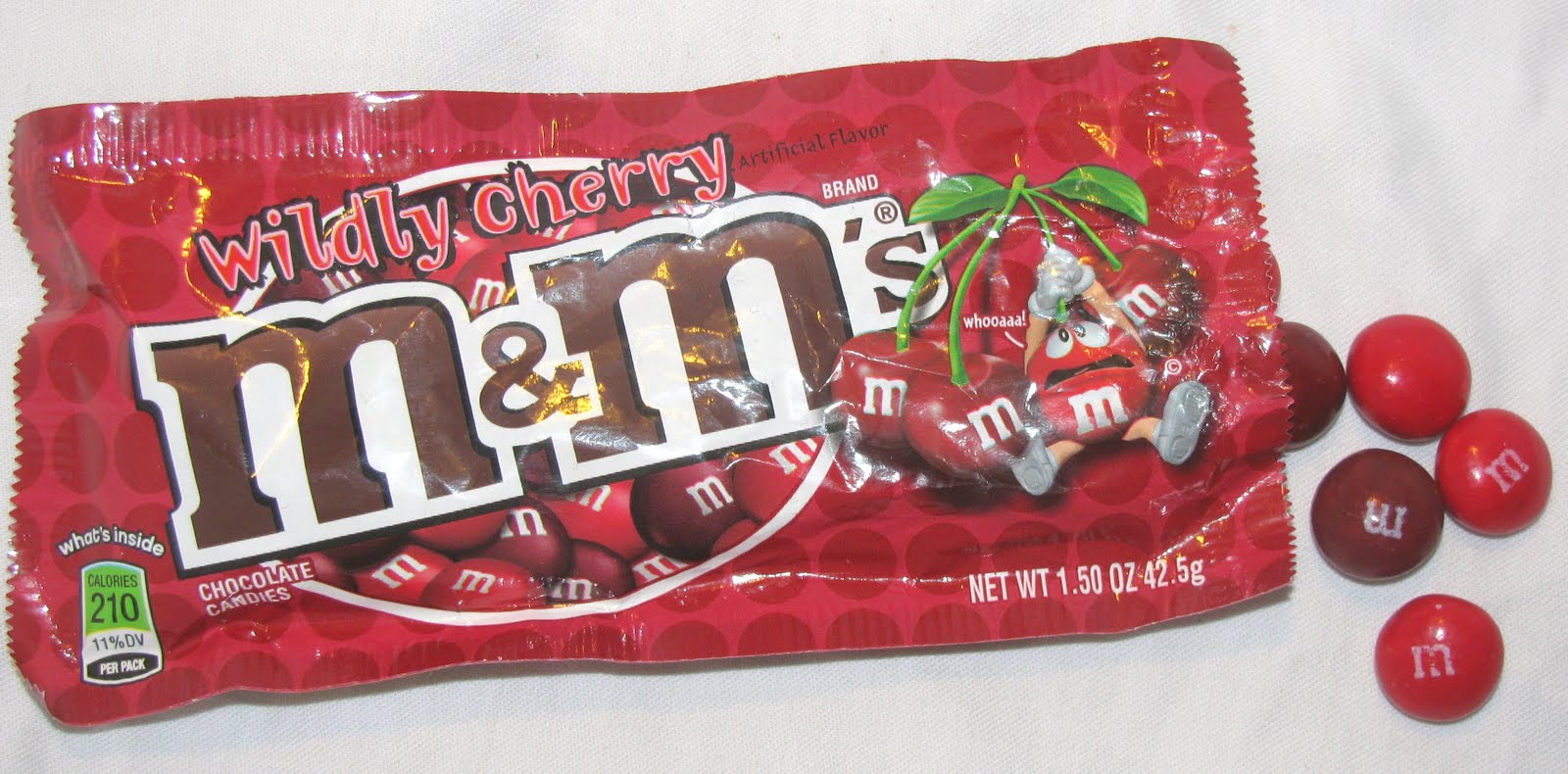[m&m+cherry.JPG]