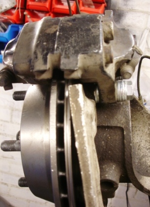 [rear+caliper+trial+fit.JPG]