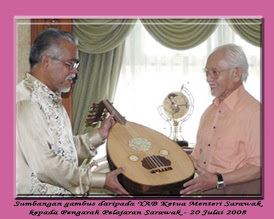 Kunjungan Kehormat Pengarah Pelajaran Sarawak Kepada YAB Ketua Menteri Sarawak