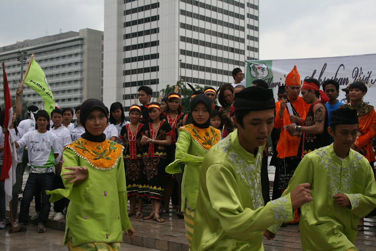 Agenda Aksi Promosi Pariwisata Kalbar KPMKB Jakarta Di Bundaran HI Jakarta